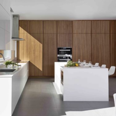 Modern Kitchen Cabinets – Scarsdale