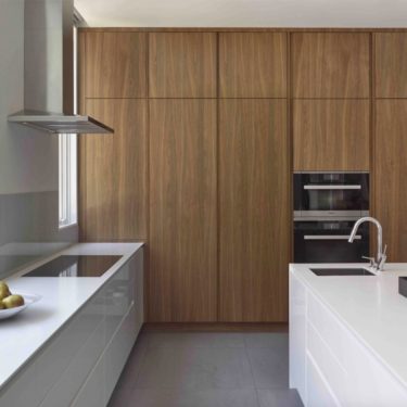 Modern Kitchen Cabinets – Scarsdale